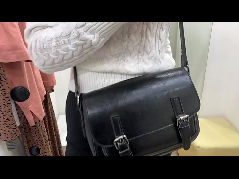❤️ Melancap awam perempuan jalang FeralBerry dengan dildo di dalam bilik pemasangan ️ Lucah dubur di lucah ms.sexvideogif.ru